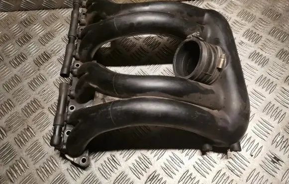 Mercedes-Benz E W210 Intake manifold 6041409401
