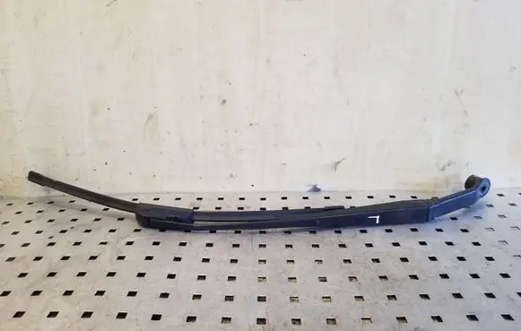 Mitsubishi Pajero Front wiper blade arm