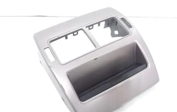 Rear air vent grill