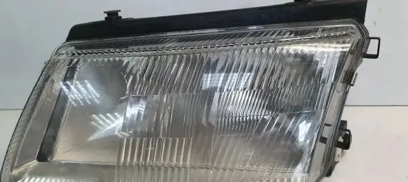 Volkswagen PASSAT B5 Headlight/headlamp