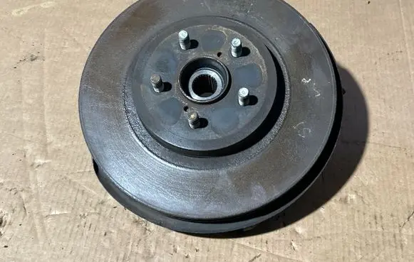Subaru XV II Front wheel hub