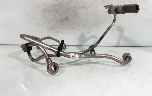 Audi A6 S6 C6 4F Fuel injector supply line/pipe 