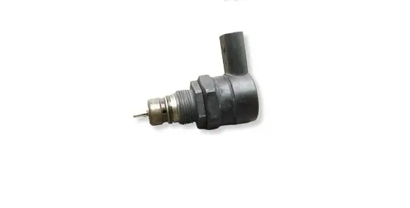 BMW 5 E60 E61 Fuel pressure regulator 0281002481 140105 12291530