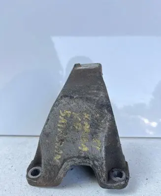 Audi A4 S4 B5 8D Gearbox mounting bracket 8D0399113AB
