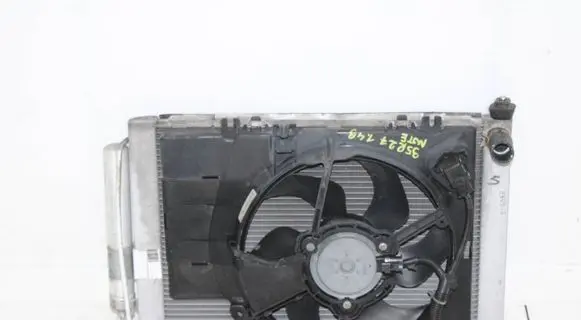 Nissan Note (E11) Radiator set 