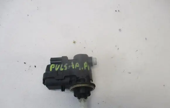 Nissan Pulsar Headlight level adjustment motor 