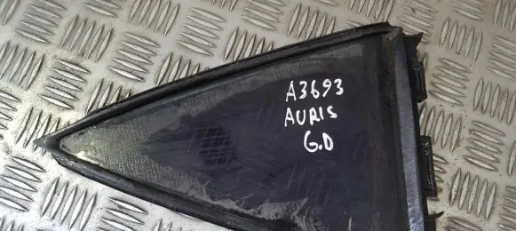 Toyota Auris 150 Rear vent window glass 43R00048 43R-00048