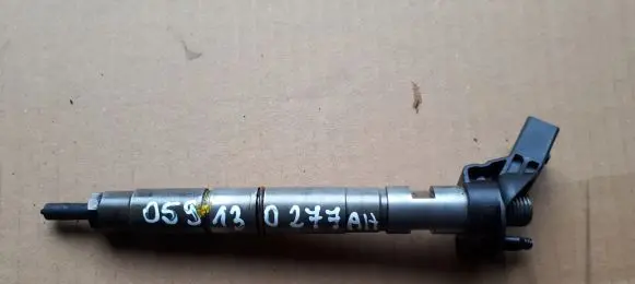 Audi A5 8T 8F Fuel injector 059130277AH