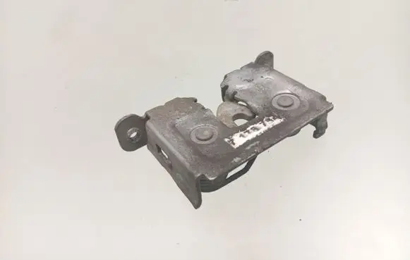 Engine bonnet/hood lock/catch