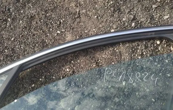 Peugeot 508 Front door window glass four-door as2