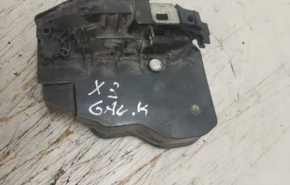 BMW X3 E83 Rear door lock 