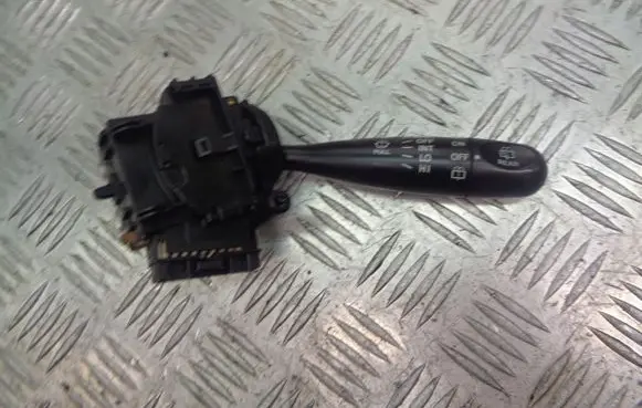 Toyota Yaris Wiper switch 
