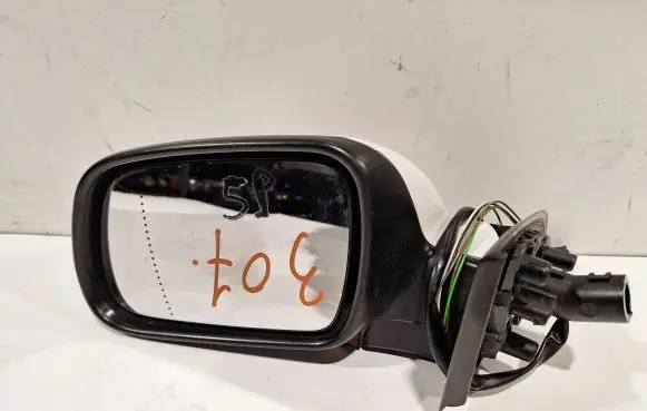 Peugeot 307 Front door electric wing mirror 