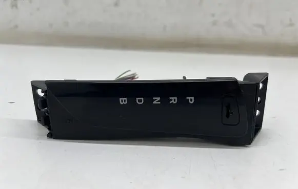 Toyota C-HR I Gear shift selector indicator 76K512
