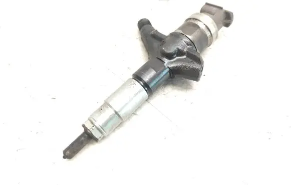 Subaru Outback Fuel injector 16613AA030 05M07760