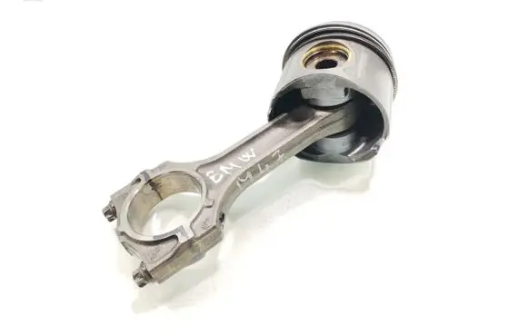 BMW 5 E39 Piston with connecting rod 