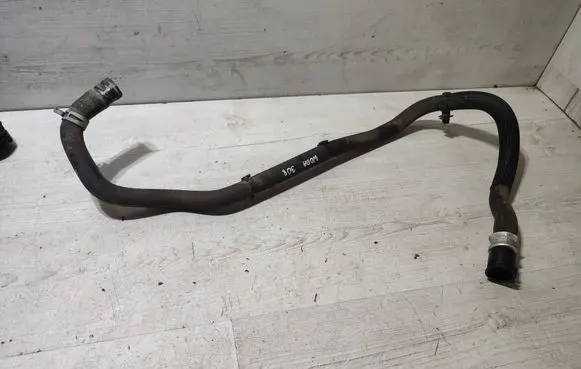 Peugeot 308 Engine coolant pipe/hose