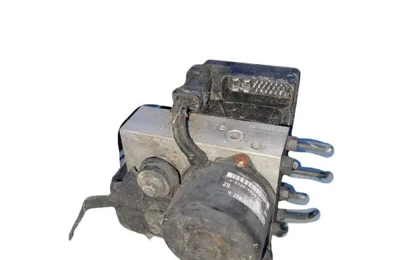 Volkswagen Golf IV ABS Pump 1J0614417A