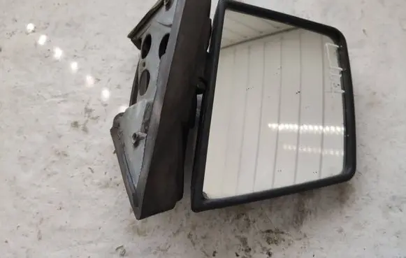 Manual wing mirror