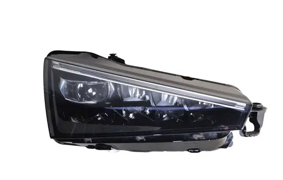 Skoda Scala Headlight/headlamp 657941016A 90176079