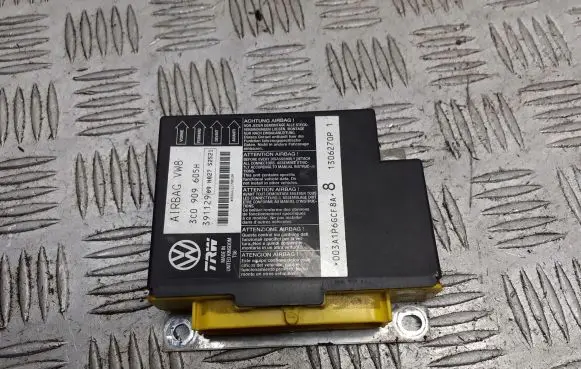 Seat Leon (1P) Airbag control unit/module 3C0909605H