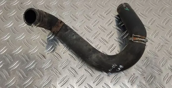 Toyota Avensis T270 Engine coolant pipe/hose