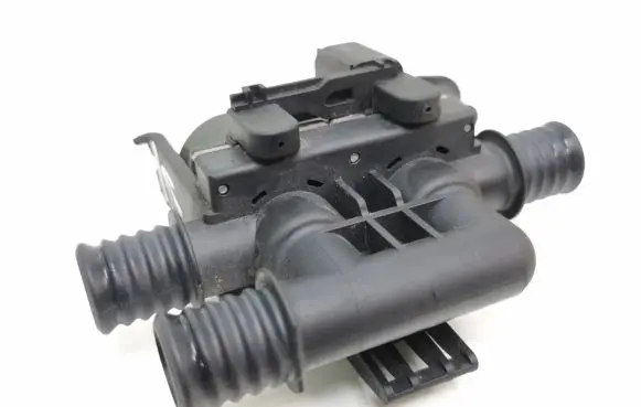 BMW 5 E60 E61 Coolant heater control valve 6931708 64116931708