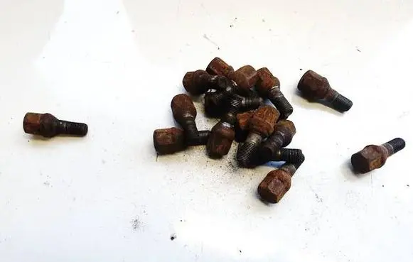 Citroen Xsara Nuts/bolts 