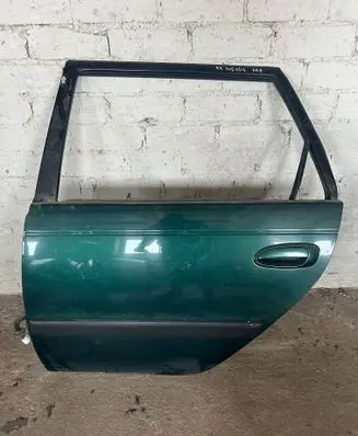 Toyota Avensis T220 Rear door 