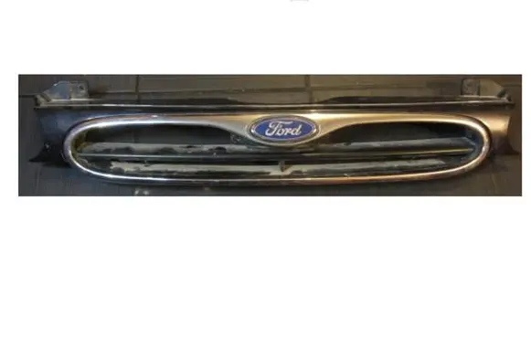 Ford Mondeo MK I Front bumper upper radiator grill