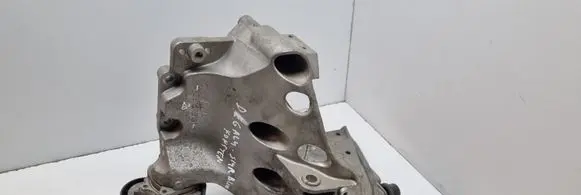 Opel Astra H Fuel pump bracket 55187918