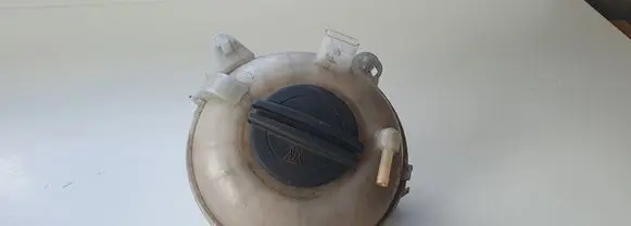 Skoda Superb B8 (3V) Coolant expansion tank/reservoir