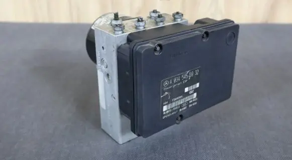 Mercedes-Benz SLK R171 ABS Pump 0345455932 A0345455932 A0054310112