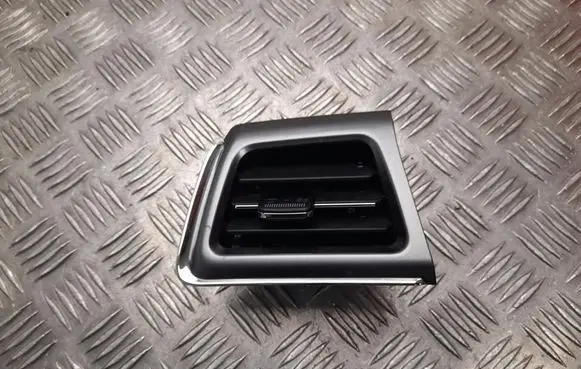 SsangYong Tivoli Dashboard side air vent grill/cover trim 6963035300
