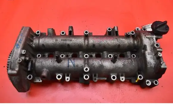 Opel Insignia A Rocker cam cover 55565668
