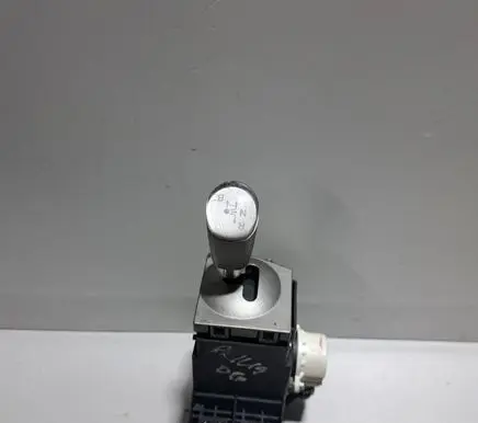 Toyota Prius (XW20) Gear shifter/selector 