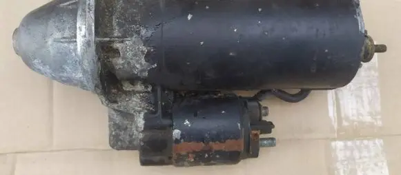 Mercedes-Benz E W124 Starter motor 0001110016