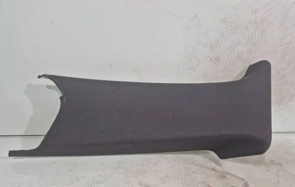 BMW 3 E46 (C) pillar trim 8209011