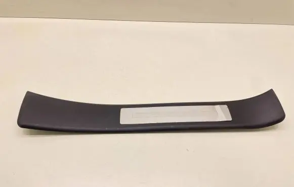 Audi A4 S4 B7 8E 8H Rear sill trim cover 8E0853376
