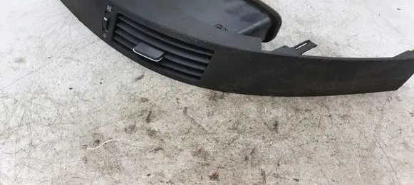 Toyota Corolla Verso E121 Dashboard side air vent grill/cover trim 5568064020