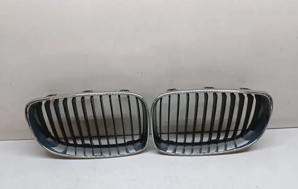 BMW 1 E82 E88 Front bumper upper radiator grill 7166440 7179655