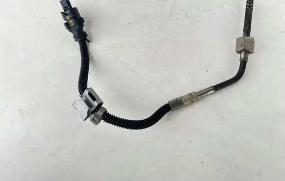 Mercedes-Benz E W213 Exhaust gas temperature sensor A0009059106