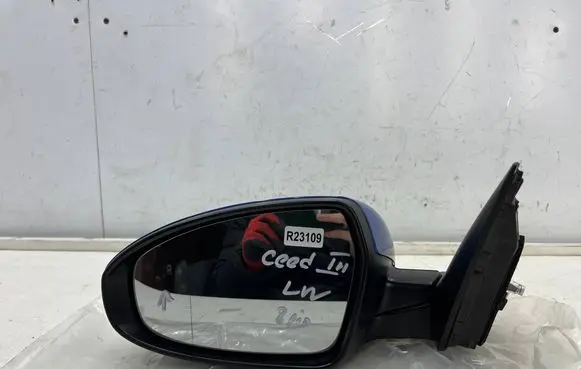 KIA Xceed Front door electric wing mirror 
