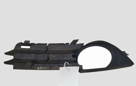 Audi A3 S3 A3 Sportback 8P Front fog light trim/grill 8P4807681B