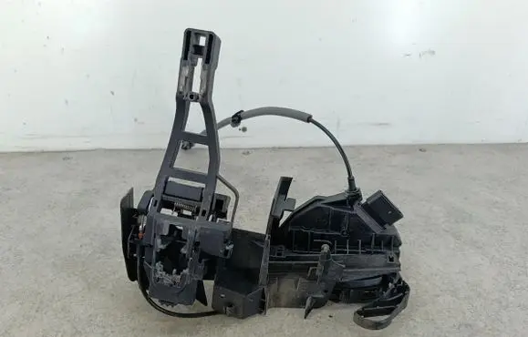 Ford Focus Front door lock BM5AA21812BE