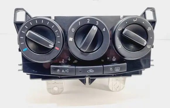 Mazda 5 Air conditioning/heating control unit CC33-61-190A