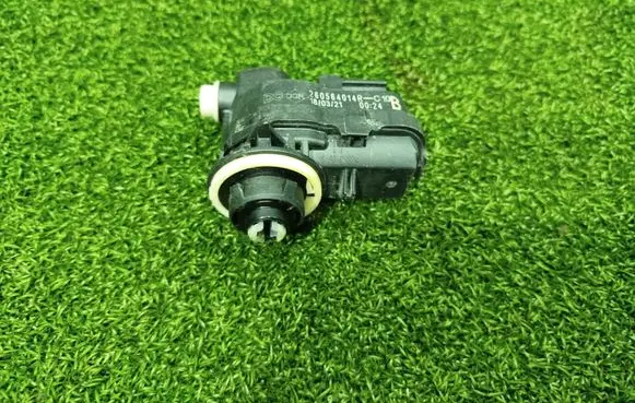 Renault Arkana Headlight level adjustment motor 260564014R
