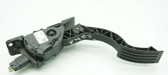 Volvo V40 Accelerator throttle pedal 31280595