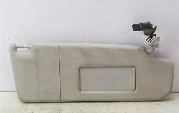 Volkswagen Golf IV Sun visor