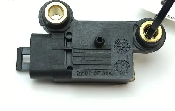 Mercedes-Benz ML W163 Airbag deployment crash/impact sensor A1638200226